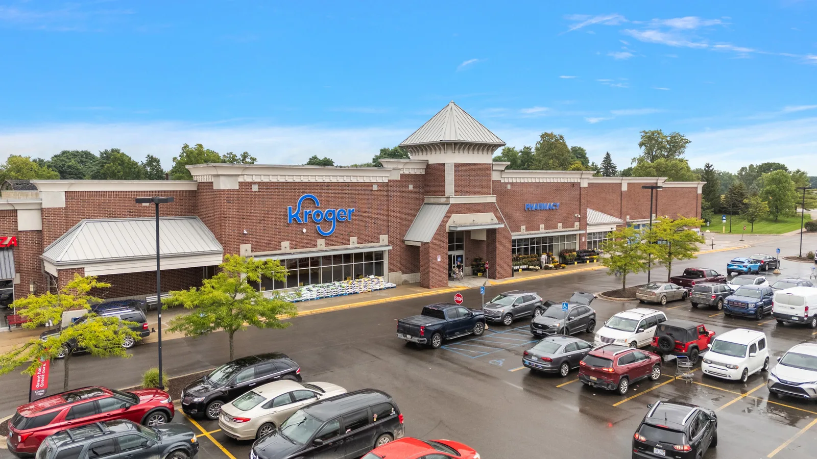 Kroger at Crossroads Town Center — property photo 1