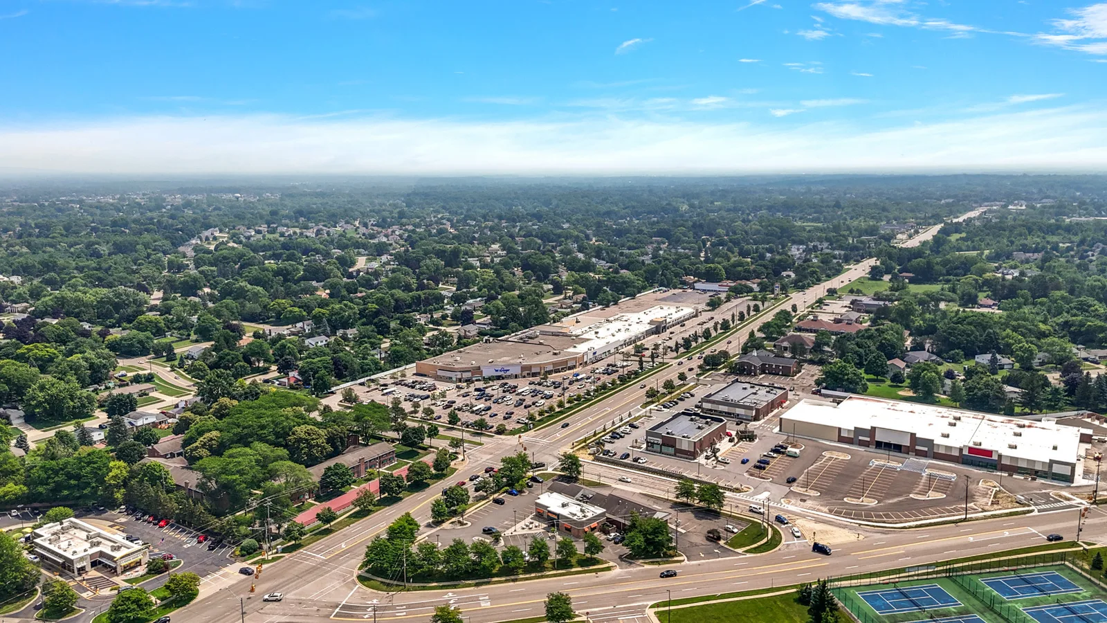 Grand Mall & Office Center — property photo 1