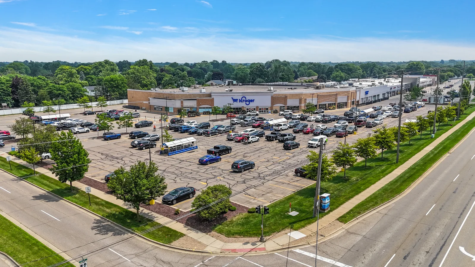 Grand Mall & Office Center — property photo 2