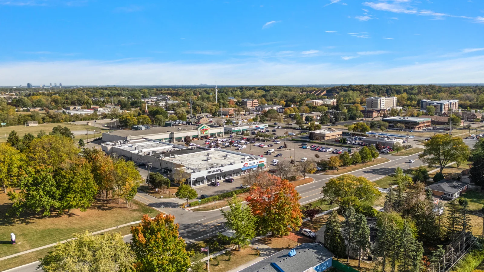 Kendallwood Shopping Center — property photo 1