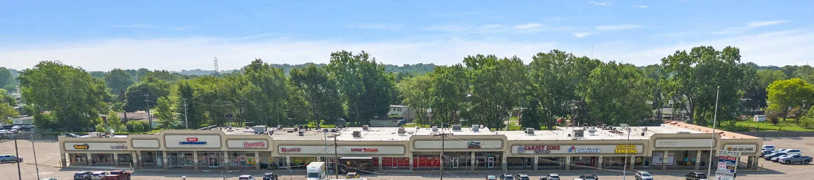 Pickwick Shopping Center — property photo 2