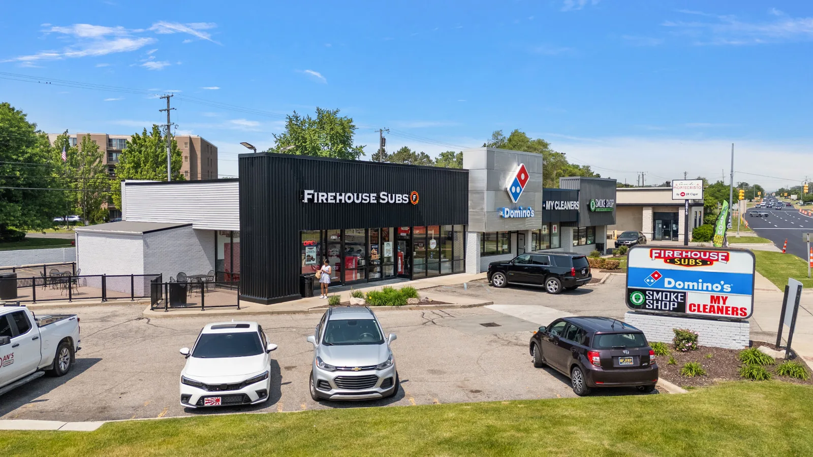 Shoppes at Northwestern — property photo 2