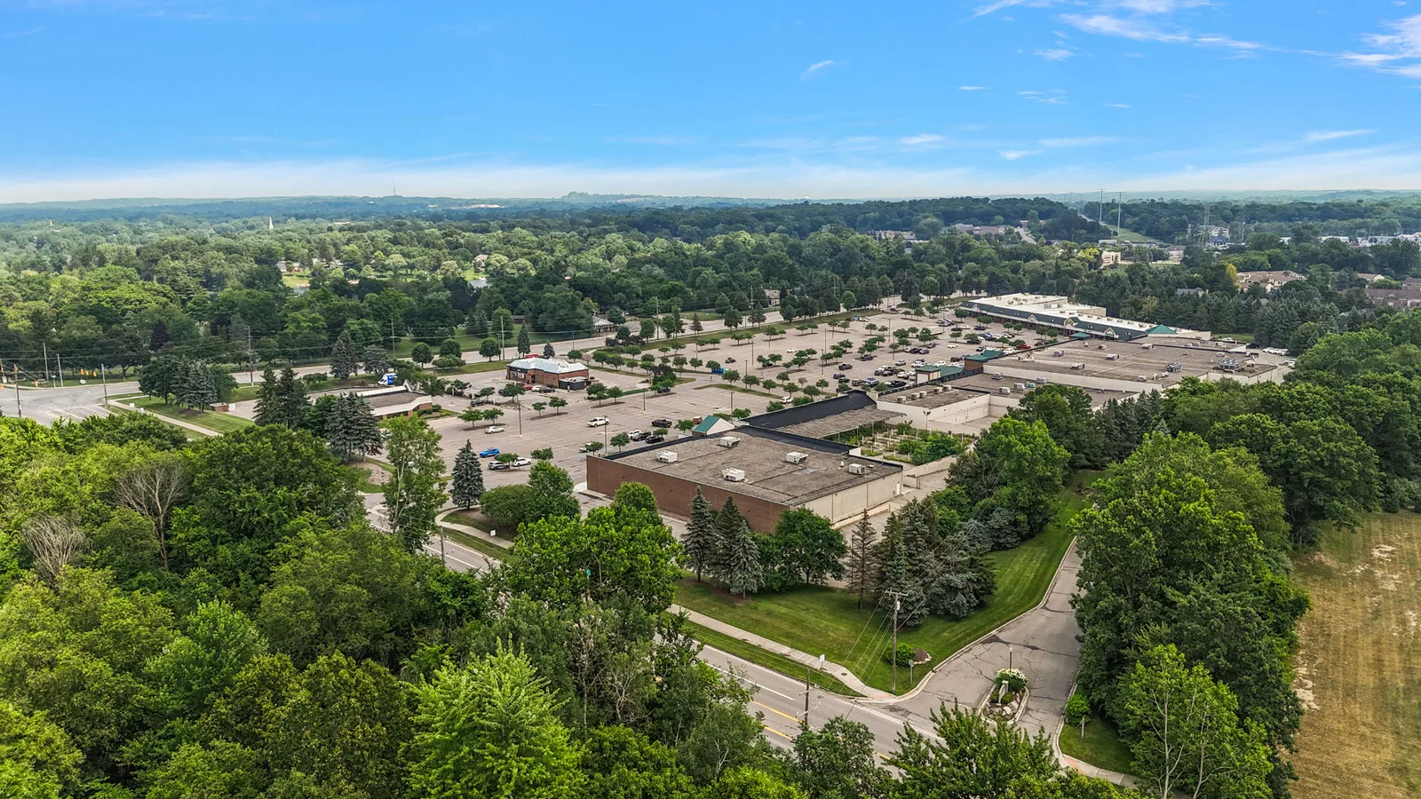 White Lake Commons — property photo 3